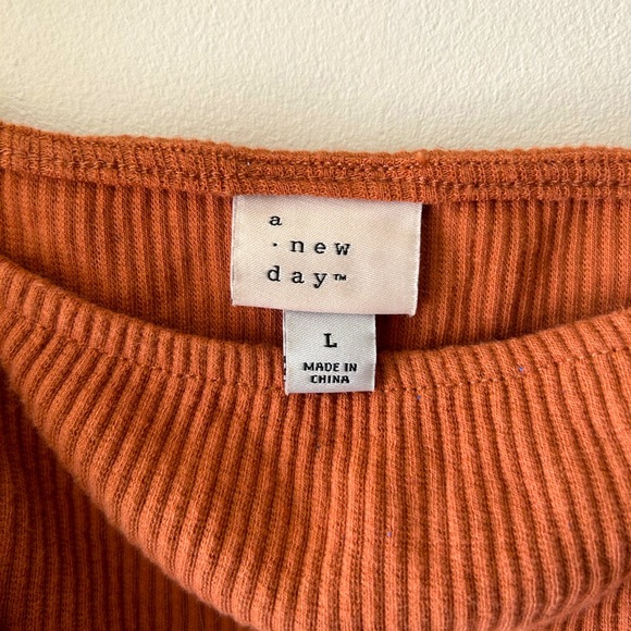 A New Day, ruffle sleeve ribbed tank in Carmel/brown - Picture 3 of 3